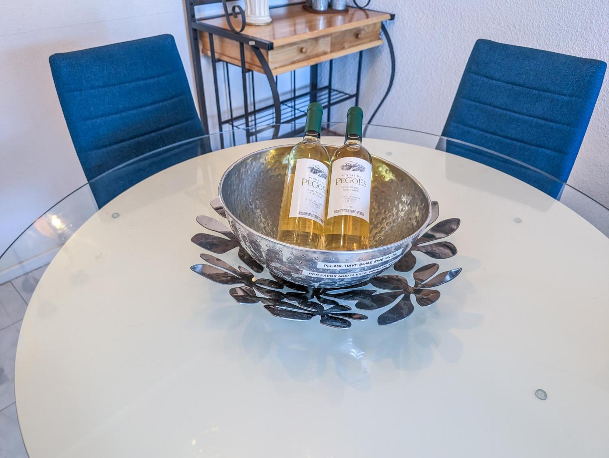 2 Room Condo - 5 Mins From Costa Da Caparica Beach & Bars Eksteriør bilde