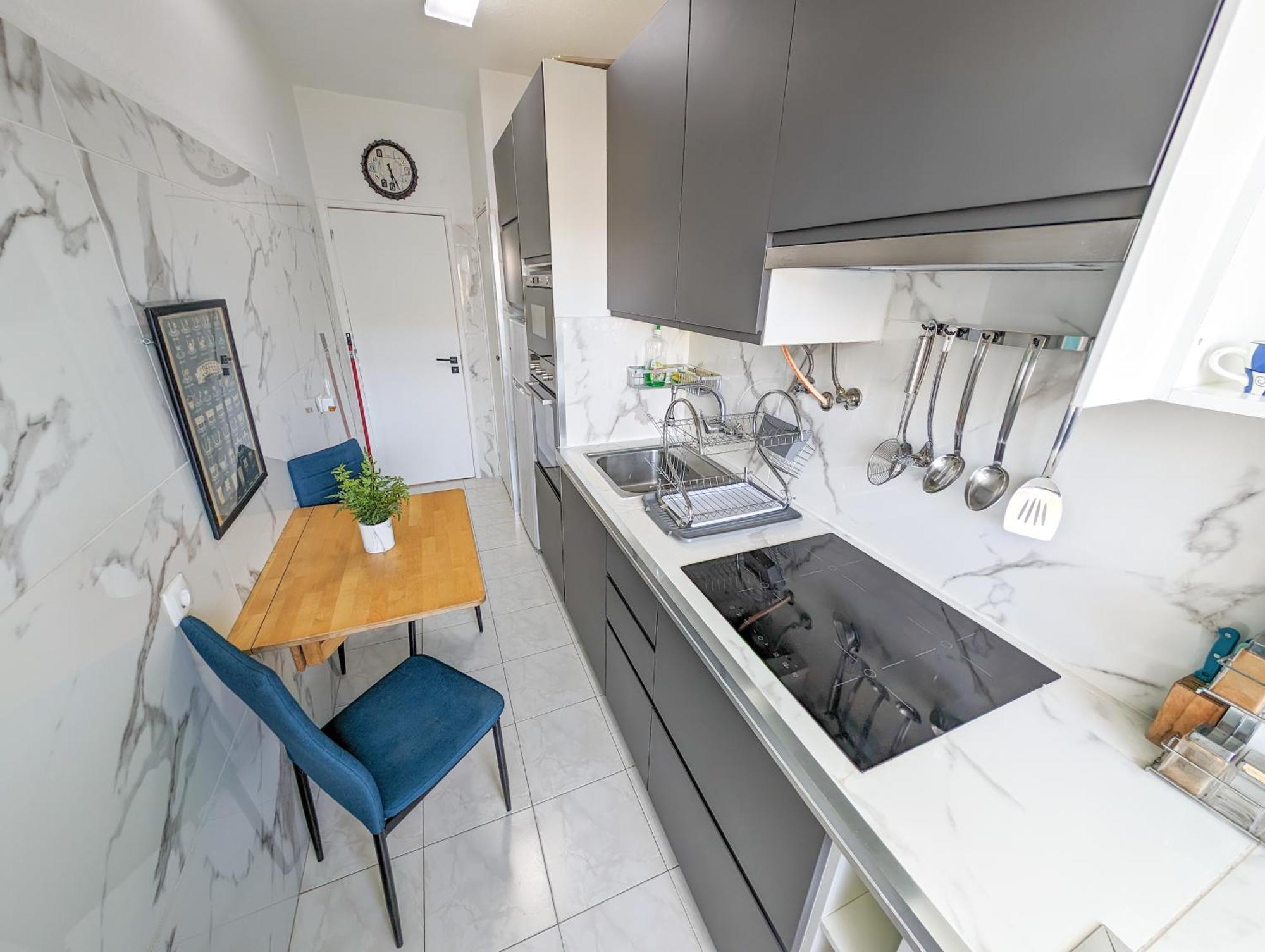 2 Room Condo - 5 Mins From Costa Da Caparica Beach & Bars Eksteriør bilde